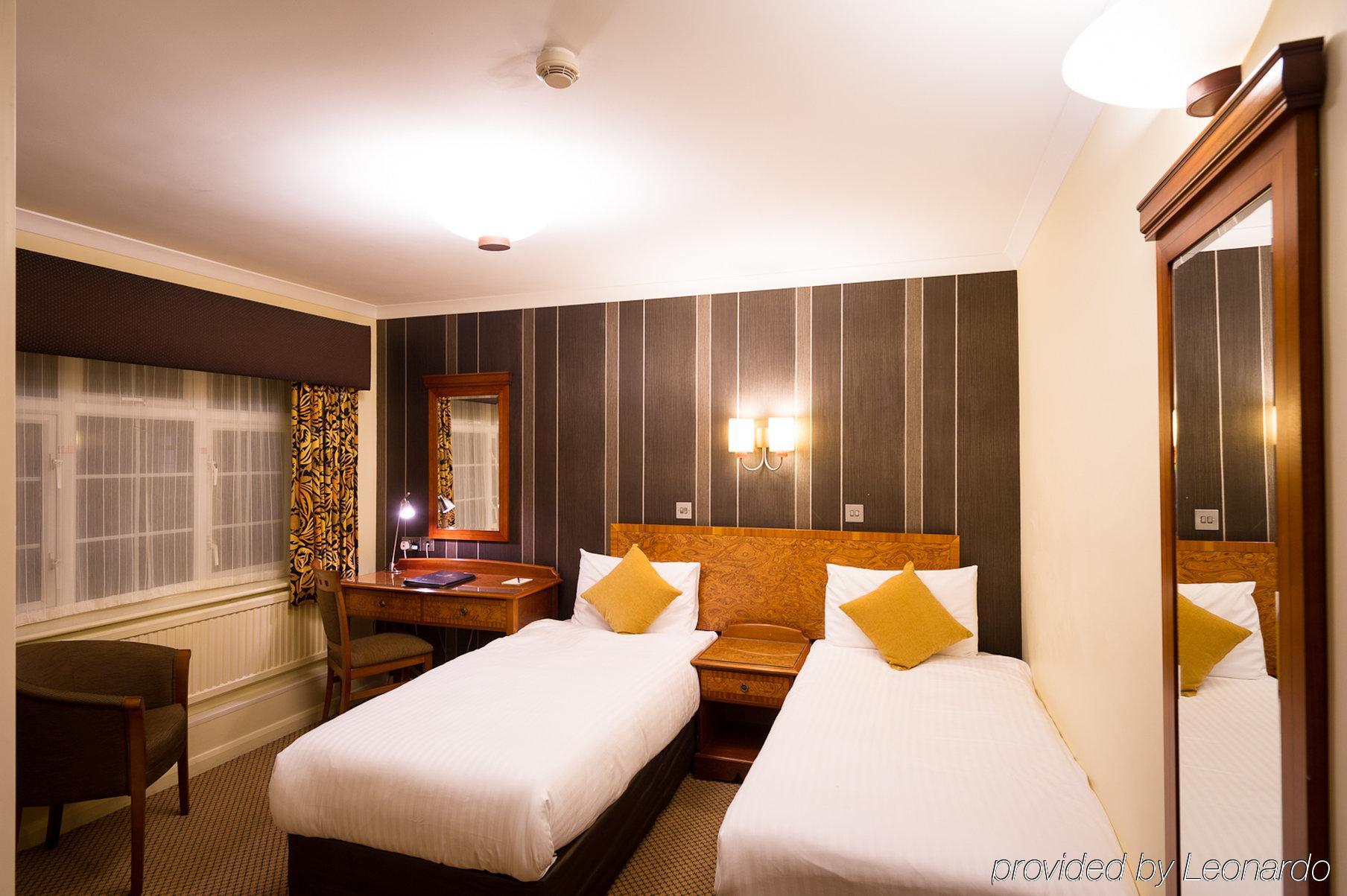 The Royal Chace Hotel 恩菲尔德 客房 照片