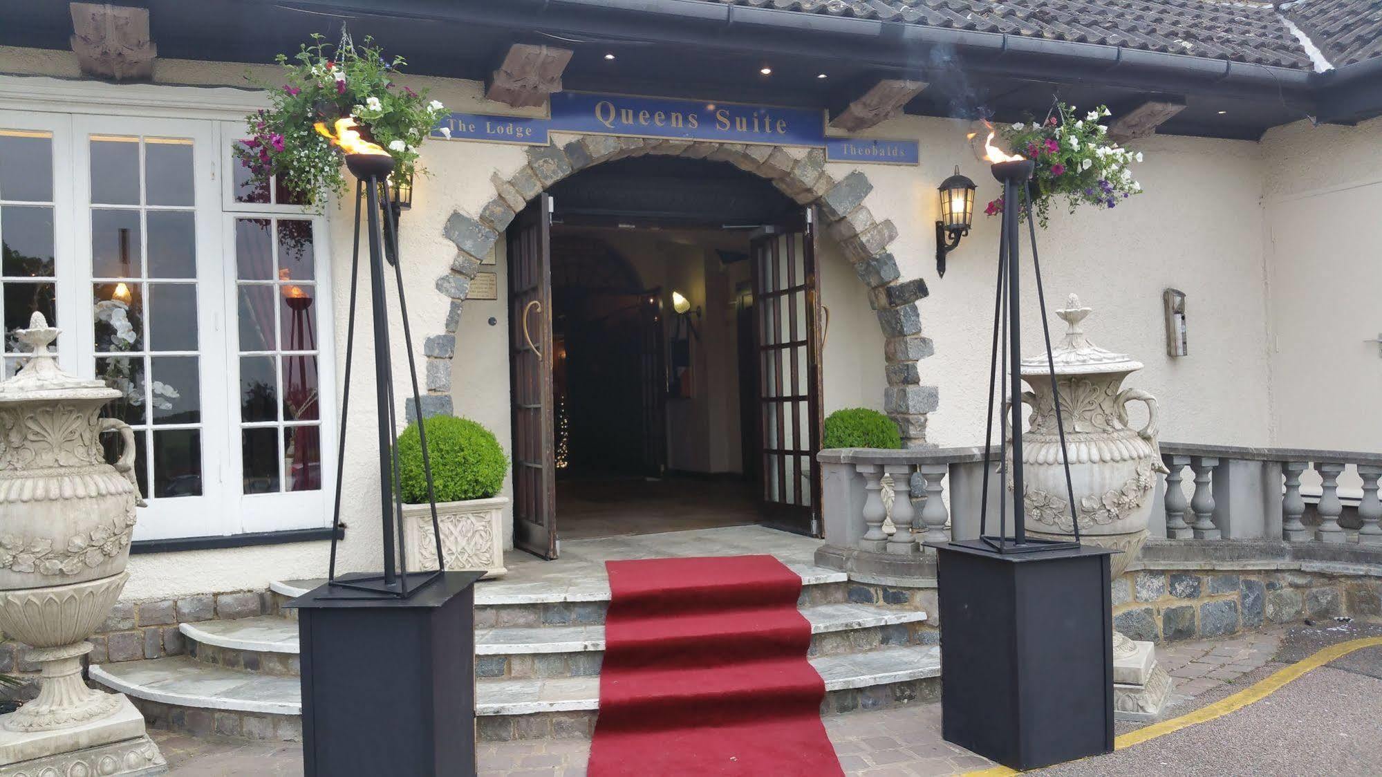 The Royal Chace Hotel 恩菲尔德 外观 照片